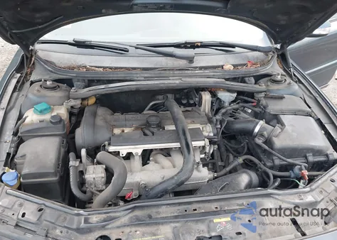 2007 Volvo S60 2.5T z USA, uszkodzony, nr VIN YV1RH592272632511